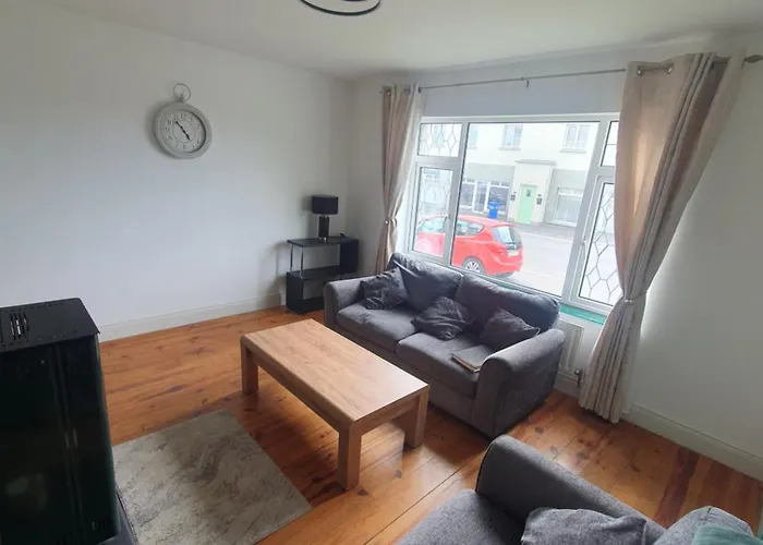 26 Orchard House, Donegal Town, F94woh7 Гостевой дом *