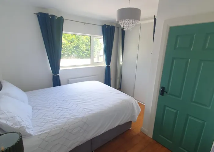 26 Orchard House, Donegal Town, F94woh7 Гостевой дом Донегол